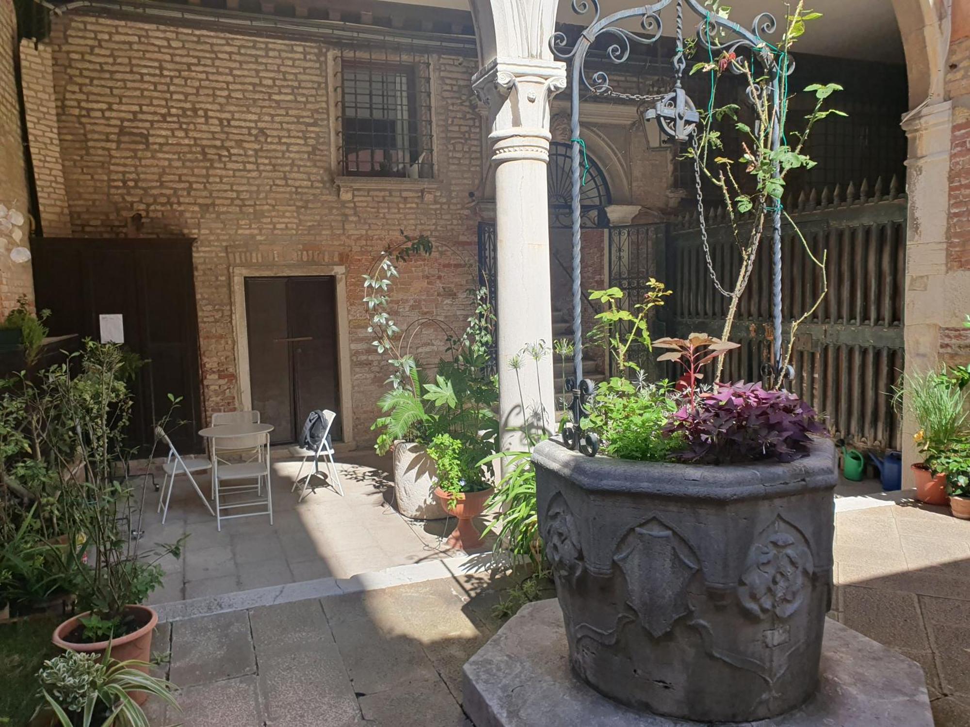 Al Mezzanino, Palazzo Torniello Apartment เวนิส ภายนอก รูปภาพ