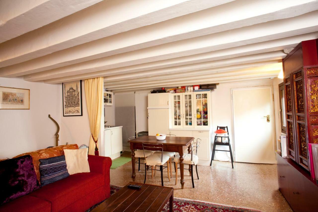 Al Mezzanino, Palazzo Torniello Apartment เวนิส ภายนอก รูปภาพ