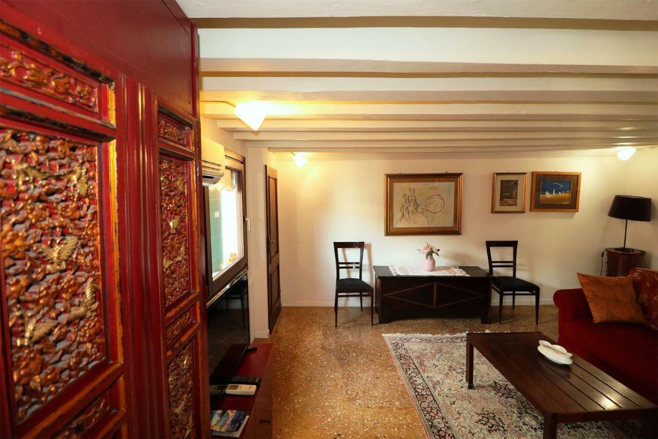 Al Mezzanino, Palazzo Torniello Apartment เวนิส ภายนอก รูปภาพ