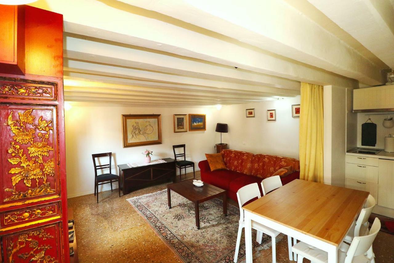 Al Mezzanino, Palazzo Torniello Apartment เวนิส ภายนอก รูปภาพ